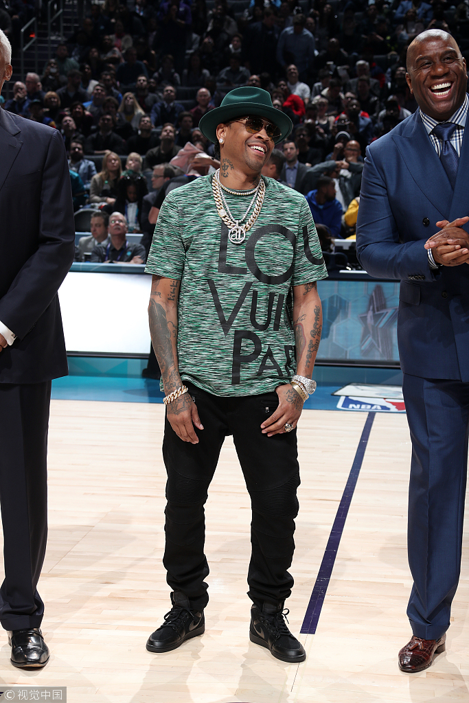 拜仁中场统治比赛（拜仁中场主宰全场）