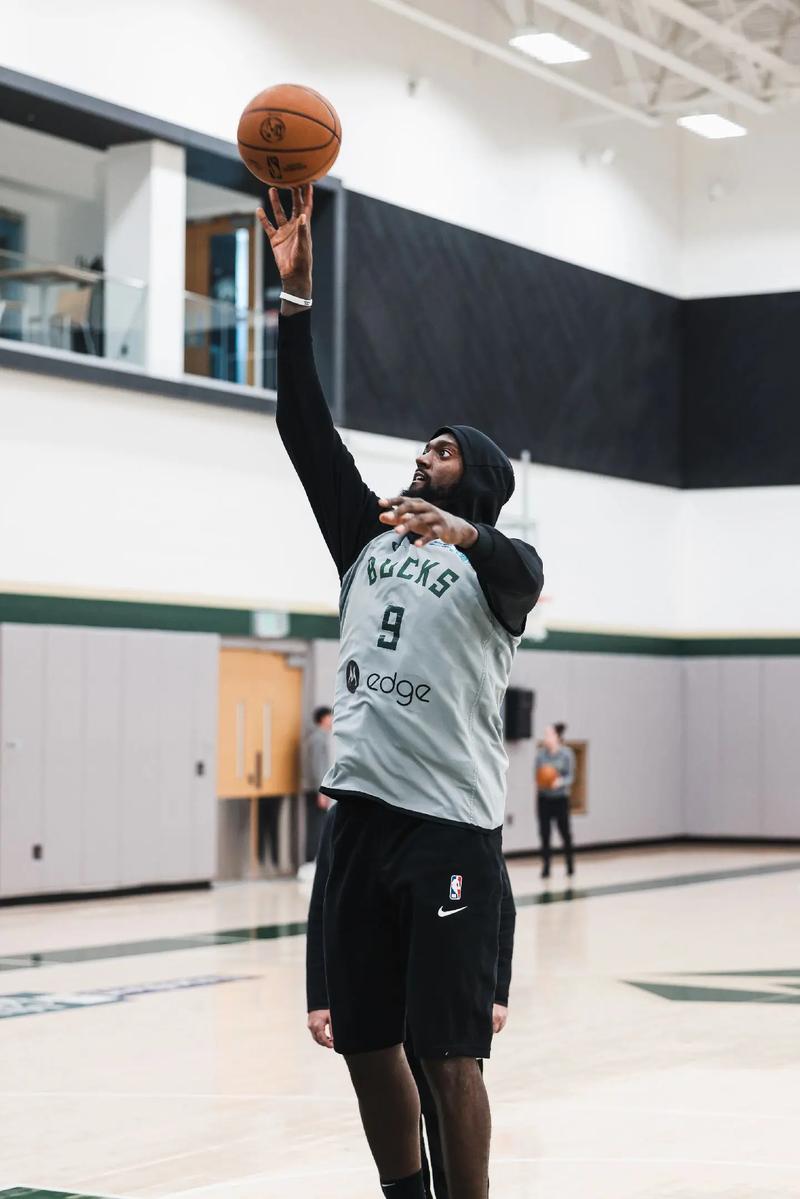 注定迎来新的王者！本赛季NBA杯四强此前均无夺冠经历（新王将诞生！本季NBA杯四强全部从未夺冠）