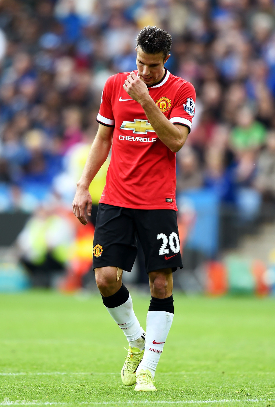 美媒：由于库里缺阵，76人主场最低门票降至8美元（美媒：因库里缺席，76人主场最低票价仅8美元）