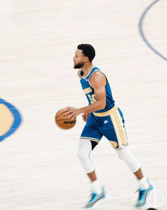 博洛尼亚vs那不勒斯：奥尔索利尼、达林加首发，麦克托米奈、霍伊伦出战（博洛尼亚战那不勒斯：奥尔索利尼、达林加先发，麦克托米奈、霍伊伦登场）