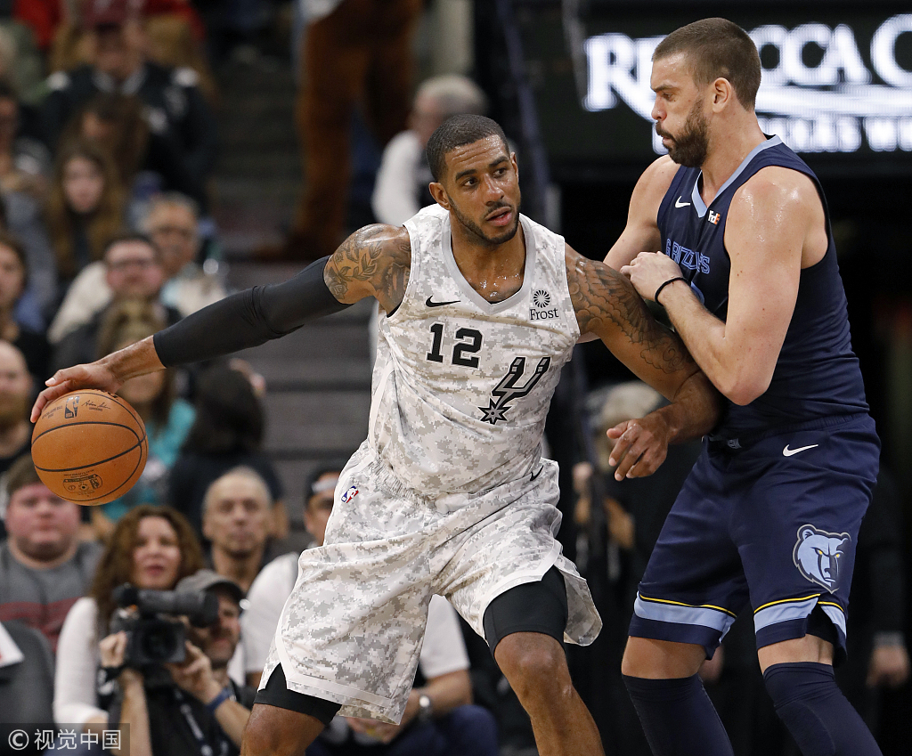 英媒：利物浦与塞梅尼奥谈妥个人条款，并匹配了曼城的报价（英媒：利物浦已与塞梅尼奥达成个人协议，报价与曼城持平）