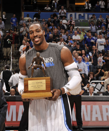 法比奥晒与古加搞怪合照：我们爱中国，很满意现在的生活状态（法比奥与古加晒搞怪合影：我们热爱中国，对当下生活十分满意）